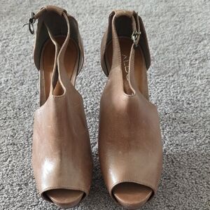 Aldo Women's Brown Peep Toe Heels